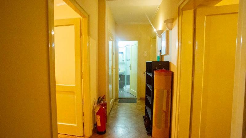 Private Cozy Room 2 With Shared Kitchen In Appartment Belgrado Esterno foto